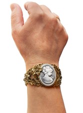 Armspange mit Schmuck-Kamee -