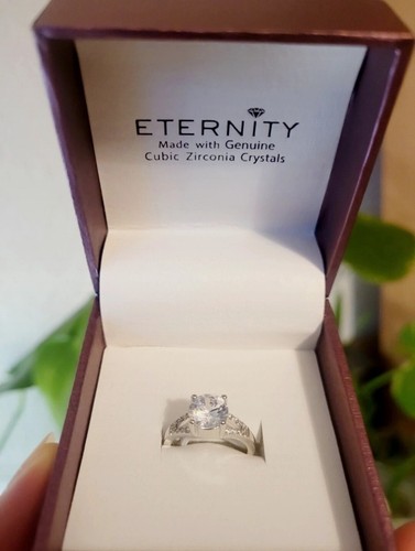 Elegant zirkonia crystals - ,